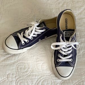 blue converse